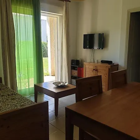 La Corse Les Pieds Dans L'eau A 2 Min De La Plage Apartman
