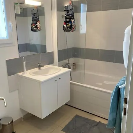 La Corse Les Pieds Dans L'eau A 2 Min De La Plage Appartement Poggio Mezzana